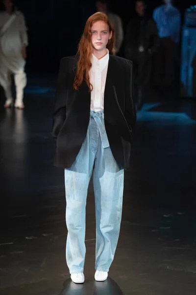 Look 34